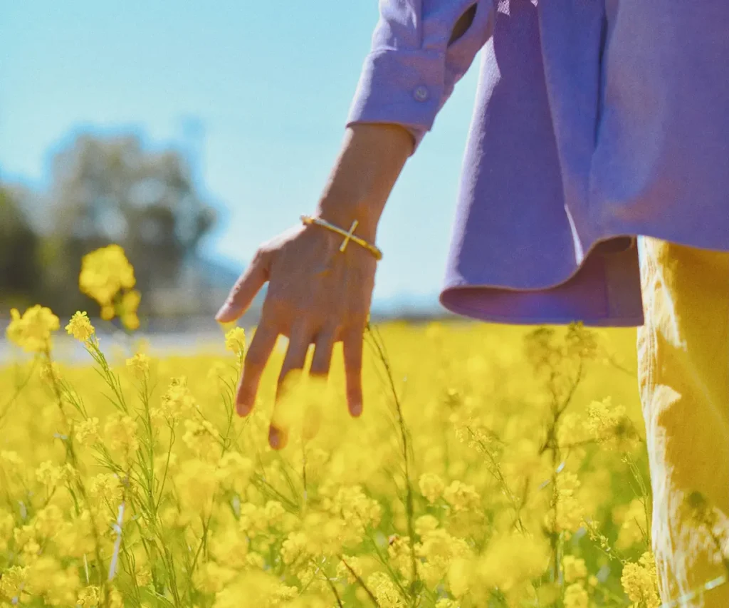 woman in flowers